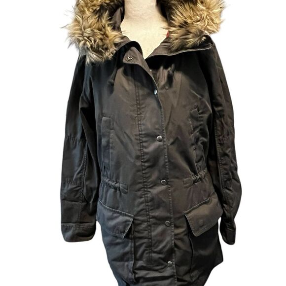 Parka, coat or trench. More of a military green with a fuchsia trim out. - Picture 14 of 16